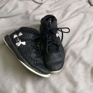 Boys Under Armour shoes